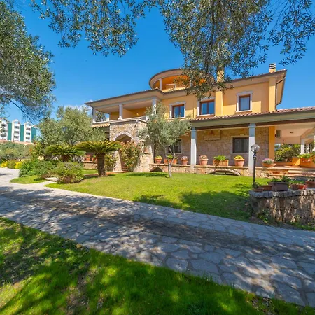 Garden Park Πανσιόν